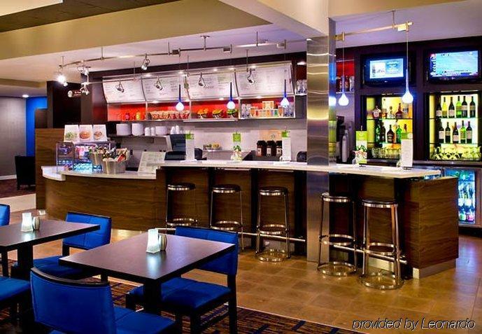 Hotel Courtyard Syracuse Carrier Circle East Syracuse Restaurace fotografie