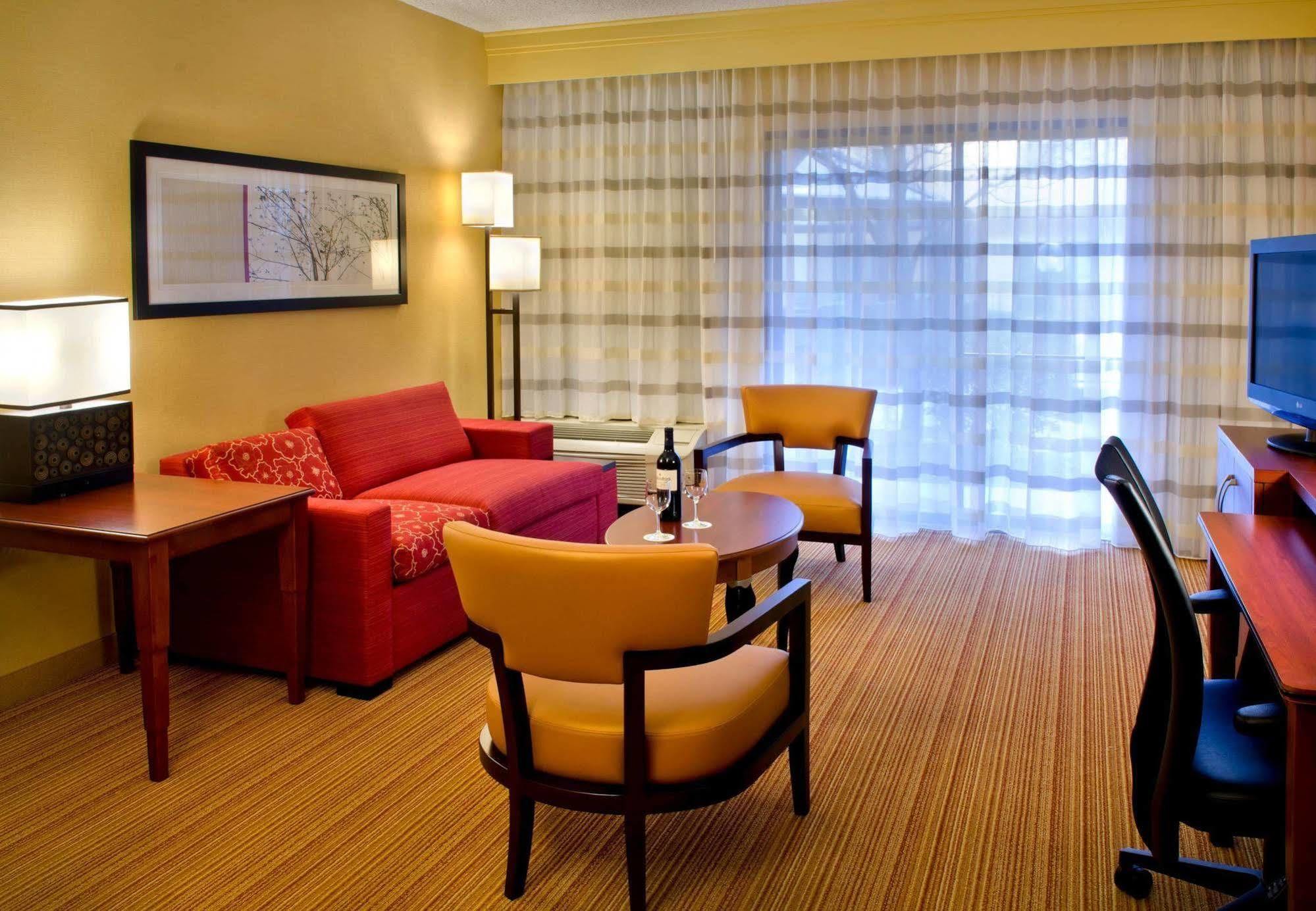 Hotel Courtyard Syracuse Carrier Circle East Syracuse Exteriér fotografie